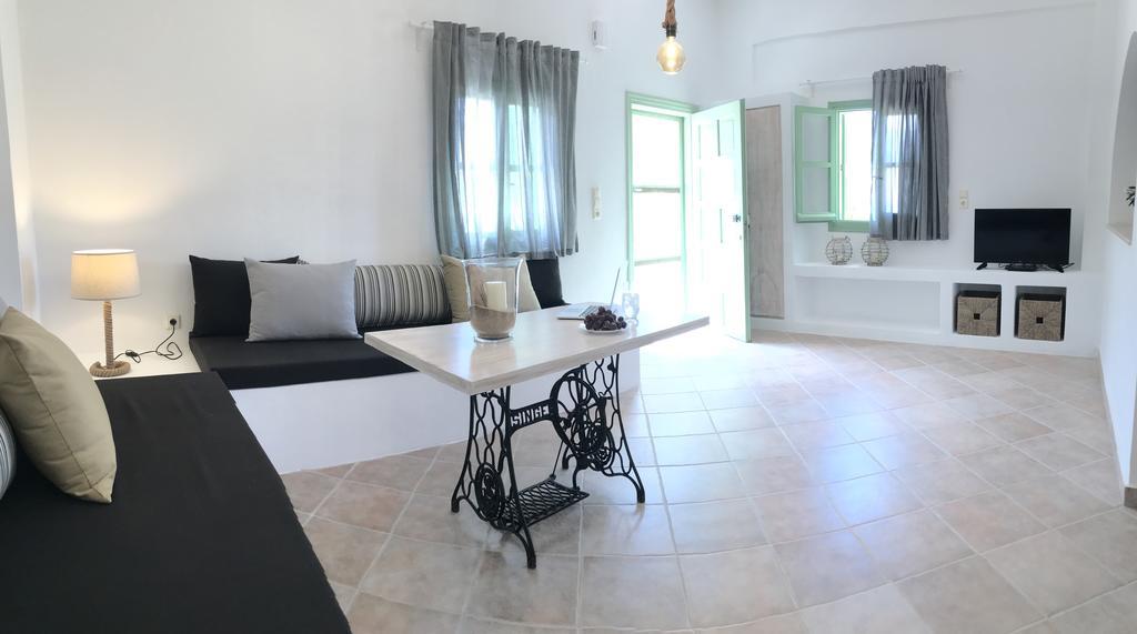Panai's Garden Apartment Livadi  Bagian luar foto